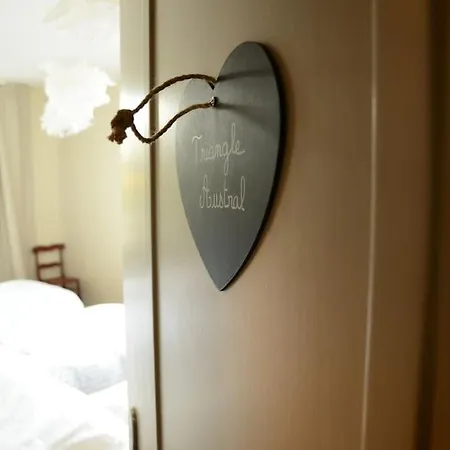 Vaste Maison De 300 M2 En Forme De Bateau Pour 15 L'iliade * Port-en-Bessin-Huppain