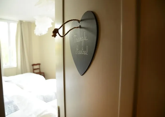 Vaste Maison De 300 M2 En Forme De Bateau Pour 15 L'iliade * Port-en-Bessin-Huppain